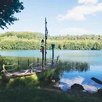 Semi-detached House Directly On The Lake, Holiday home Stare Czaple
