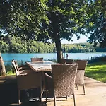 Semi-detached House Directly On The Lake, Stare Czaple
