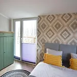 Semi-detached House Directly On The Lake, Semesterbostad Stare Czaple