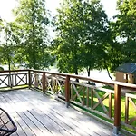 Semesterbostad Semi-detached House Directly On The Lake, Stare Czaple