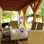 Semi-detached House Directly On The Lake, * Stare Czaple