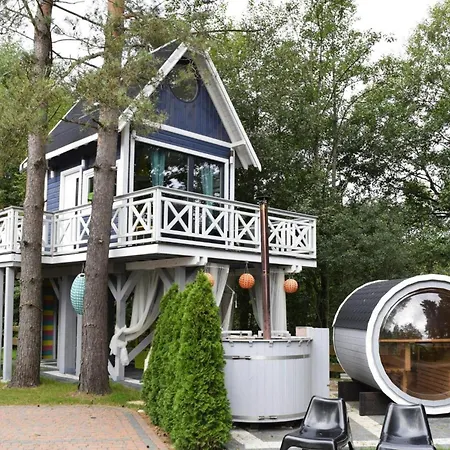 Semi-detached House Directly On The Lake, Casa vacanze *