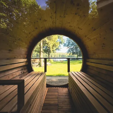 Semi-detached House Directly On The Lake, * Stare Czaple