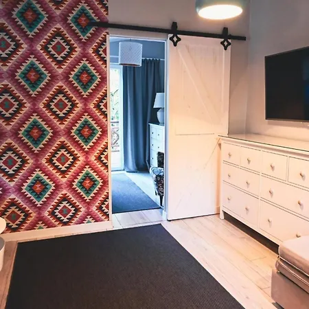 Semi-detached House Directly On The Lake, Casa vacanze Stare Czaple