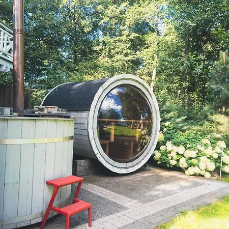 Semi-detached House Directly On The Lake, Casa vacanze