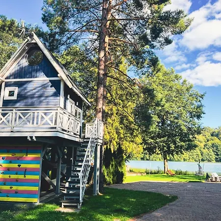 Casa vacanze Semi-detached House Directly On The Lake,