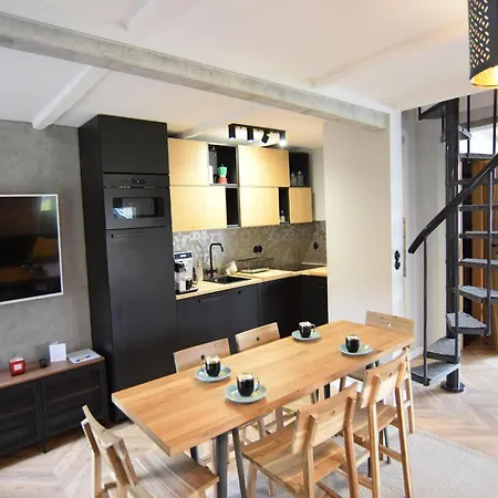 Casa vacanze Semi-detached House Directly On The Lake, *