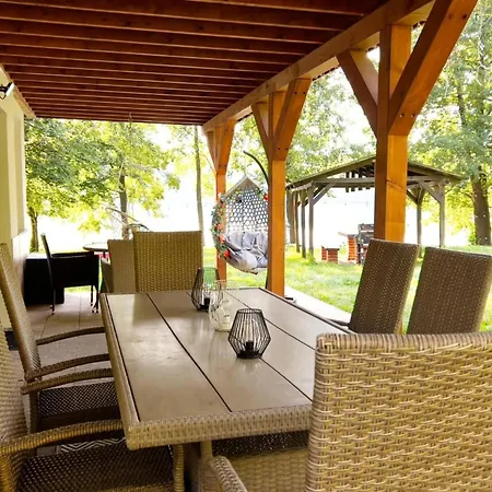 Semi-detached House Directly On The Lake, * Stare Czaple