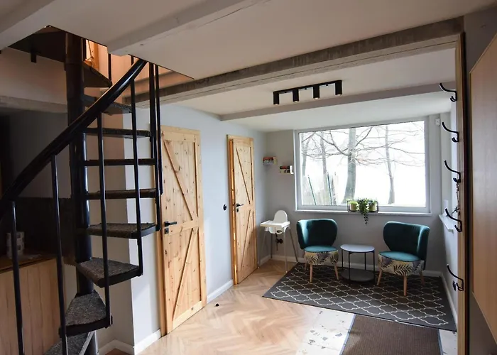 Semi-detached House Directly On The Lake, Prázdninový dům *